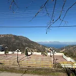 Apartment Charitou