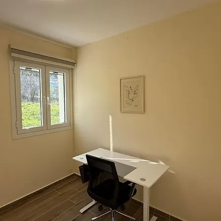 Charitou Apartment *