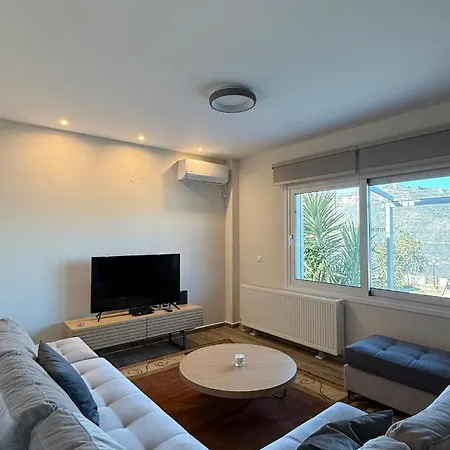 Charitou Apartment