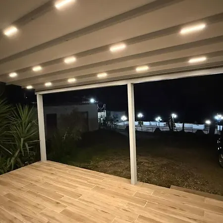Apartment Charitou *